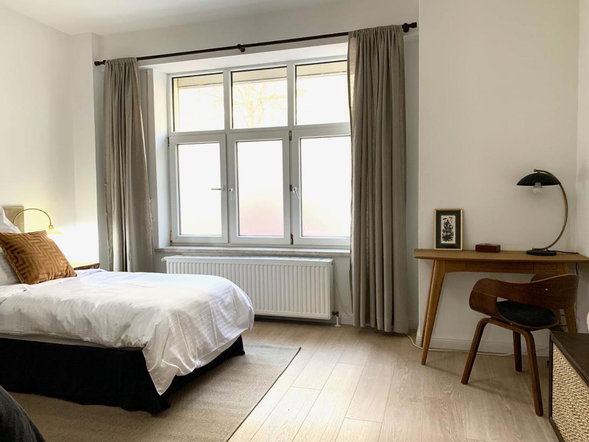 Cosy, Spacious, And Central Berlino Esterno foto